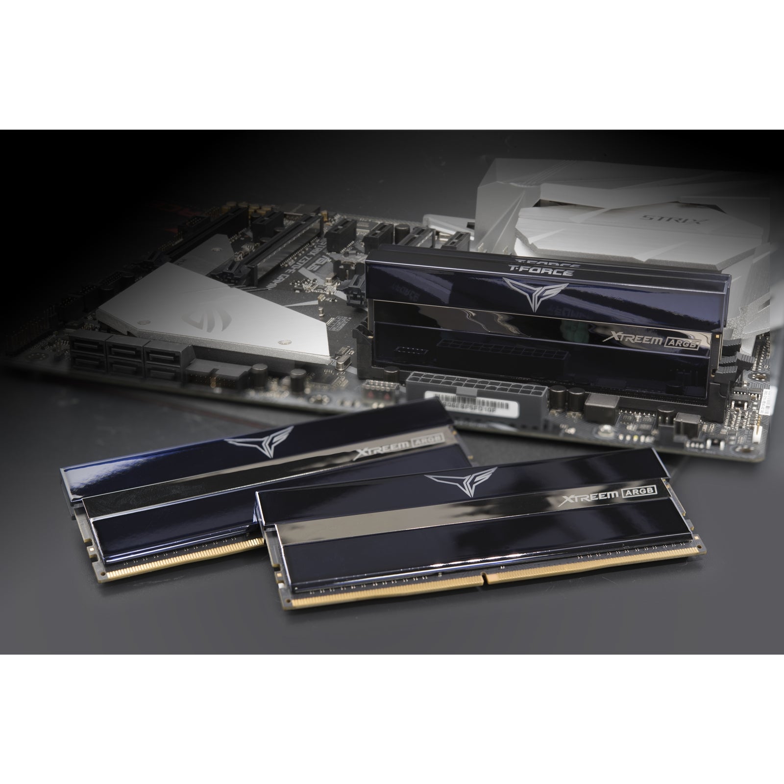 Team T-Force XTREEM ARGB 16GB Black Heatsink with ARGB LEDs (2 x 8GB) DDR4 3200MHz DIMM System Memory