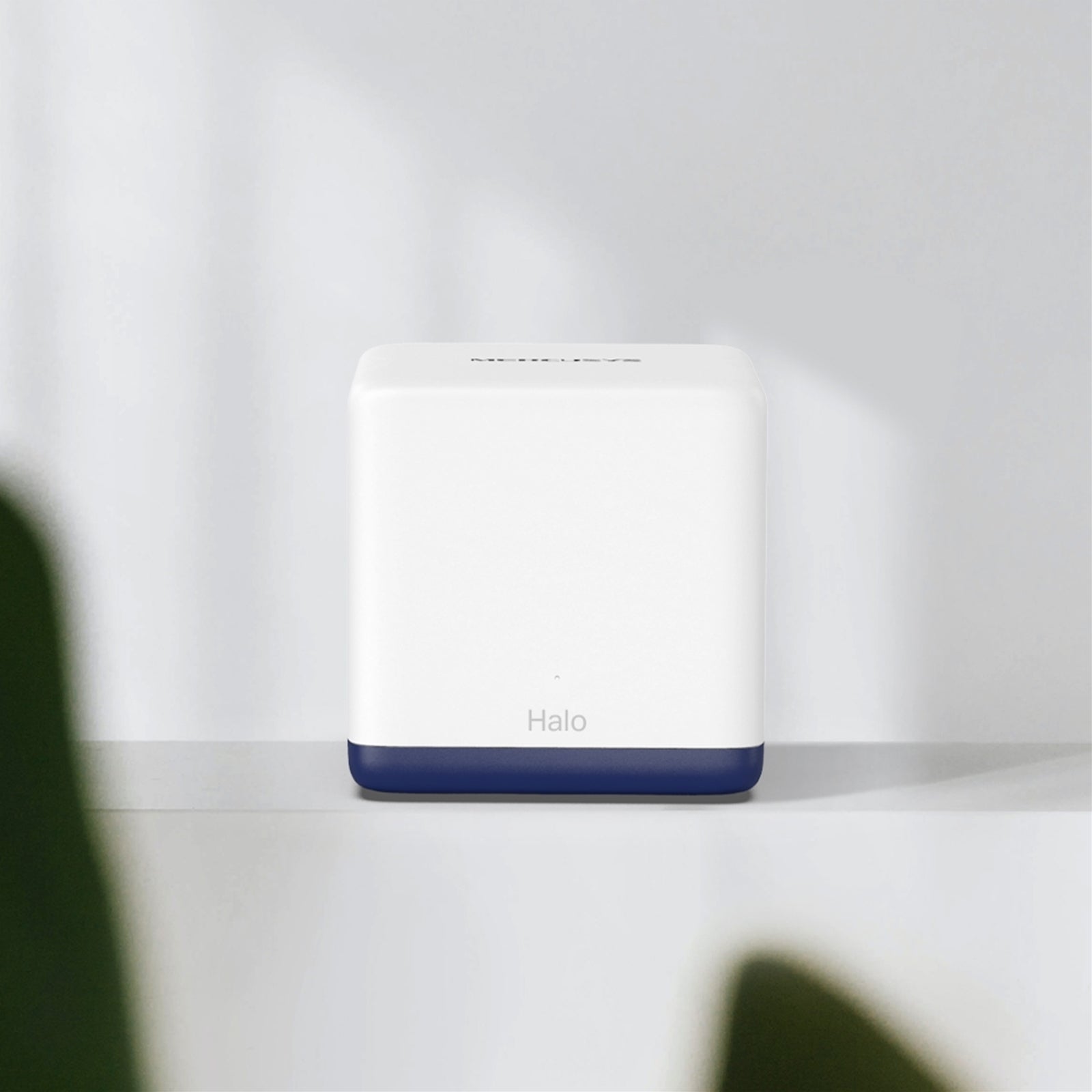 Mercusys Halo H50G (3-pack) AC1900 Whole Home Mesh Wi-Fi System, 600 Mbps at 2.4 GHz + 1300 Mbps at 5 GHz, 3x Internal Antennas, 3x Gigabit Ports per Unit, Halo App, One Unified Network, Seamless Roaming